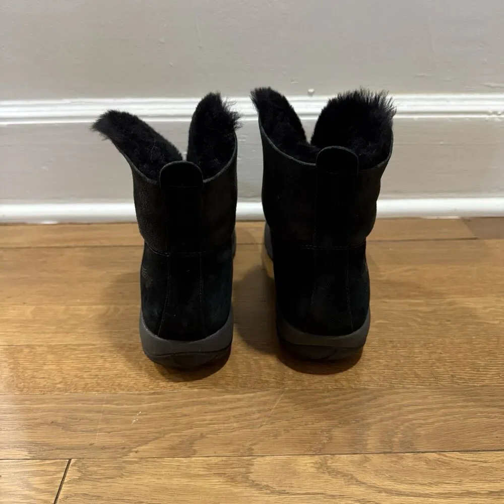 Dansko Priscilla Black Suede Winter Waterproof Slip Resistant Boots Women Sz 39